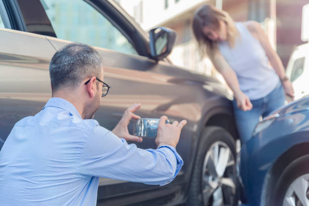 Professional Car Insurance Near Me technician working in Diamondhead, MS